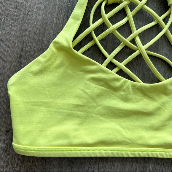 Lululemon Free to Be Bra Wild *Light Support in Electric Lemon (Size 8) - Picture 4 of 8